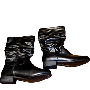 NWOT East 5th 9.5W Black Women's Ankle Boots 9 1/2 9.5 W Wide New Shoes